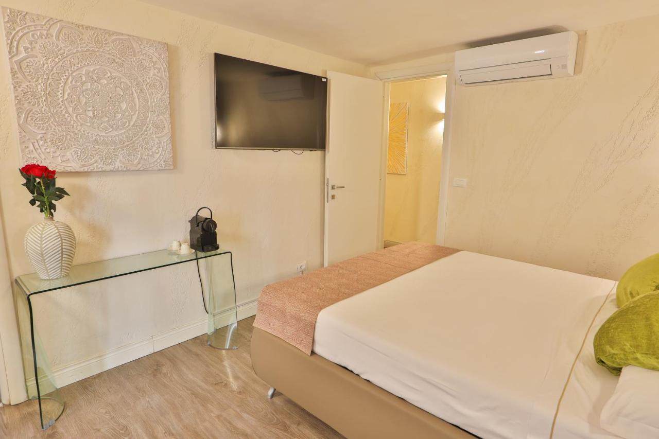 Grottini Luxury Suites ~ Pantheon Roma Eksteriør bilde